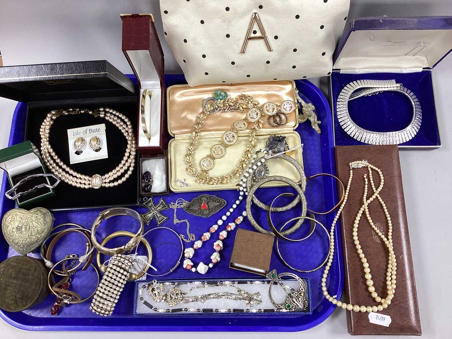 Lot 1 - A Collection of Costume Jewellery, to include...
