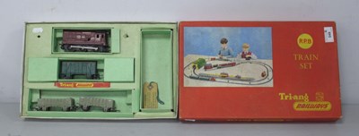 Lot 549 - A Triang #RP.B "OO" Gauge Clockwork Train Set....