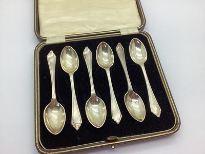 Lot 125 - A Set of Six Hallmarked Silver Coffee Spoons,...