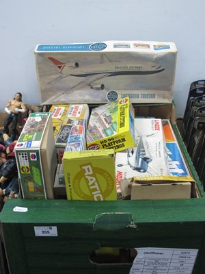 Lot 355 - A Collection of Predominantly Plastic Model...