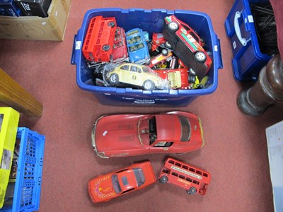 Lot 462 - A quantity of diecast and plastic model...