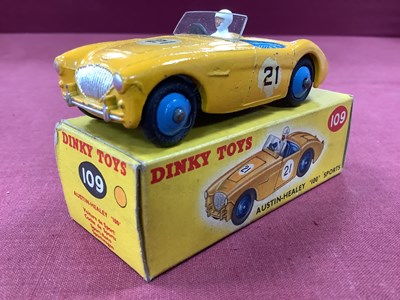 Lot 652 - Dinky Toys No 109 Austin Healey100 Sports...