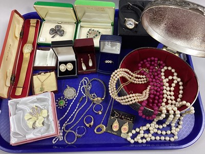 Lot 87 - An Assortment of Costume Jewellery, to include...