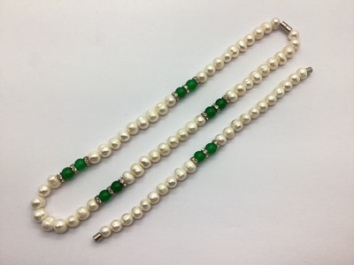 Lot 147 - A Modern Fresh Water Pearl Bead Necklace, to...