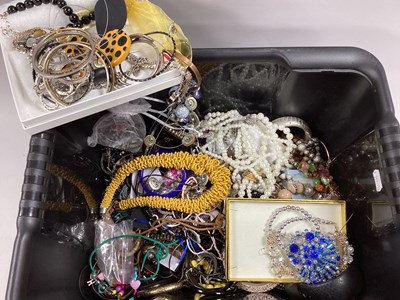Lot 45 - A Mixed Lot of Assorted Costume Jewellery :-...