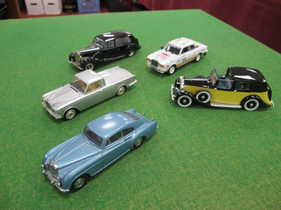 Lot 652 - Five 1:43rd Scale Diecast, White Metal and Kit...