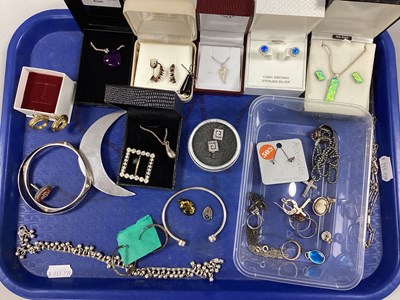 Lot 17 - "925" and Other Jewellery, including pendants...