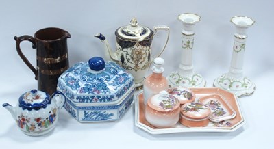Lot 1161 - A quantity of mixed ceramics to include a...
