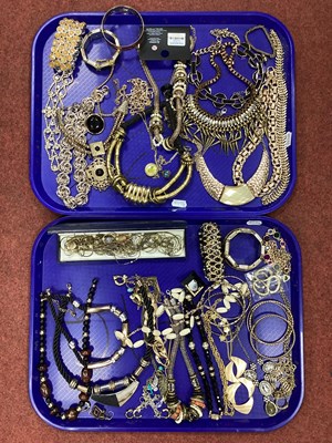 Lot 34 - Assorted Modern Costume Jewellery, including...