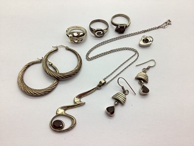Lot 160 - Modernist Style Single Stone Pendant, on chain,...