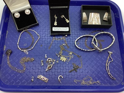 Lot 79 - Nomination Bracelets, pendants on chains,...
