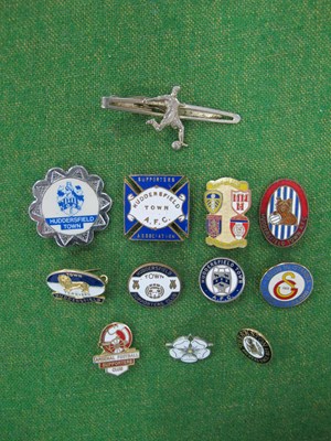 Lot 666 - Huddersfield Town Enamelled Badges (x 5),...