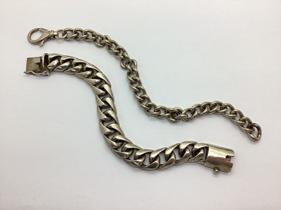 Lot 204 - A Chunky Curb Link Bracelet, of uniform design,...