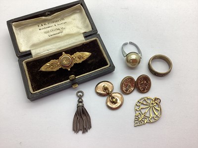 Lot 187 - A Victorian Bar Brooch, stamped "9ct" (steel...