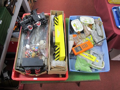 Lot 438 - A Collection of G Gauge Model Railway items to...