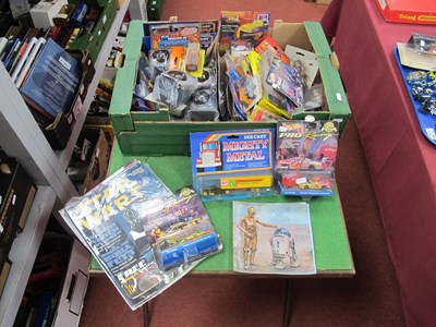 Lot 436 - A Quantity of Diecast and Plastic Model...