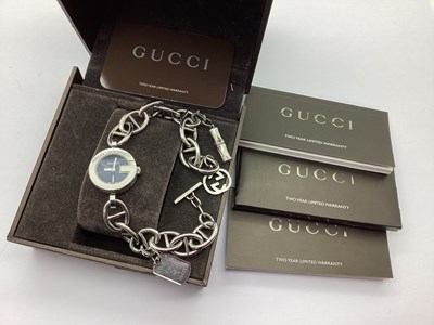 Lot 124 - Gucci; A Modern '107' Ladies Wristwatch,...