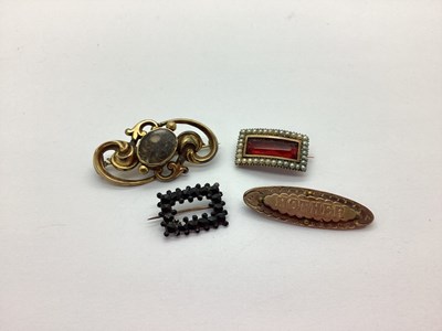 Lot 227 - A Georgian Mourning Brooch, with seed pearl...