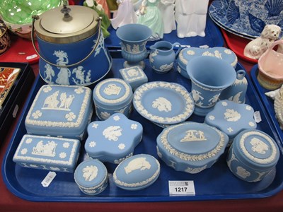 Lot 1217 - Wedgwood Jasperware Biscuit Barrel, with...