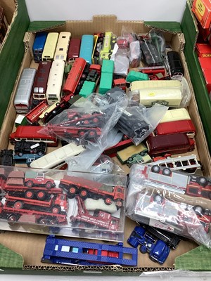 Lot 38 - Diecast 1:76 and similar trackside vehicles,...