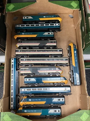 Lot 54 - OO gauge HST 125 dummy power units and coaches,...