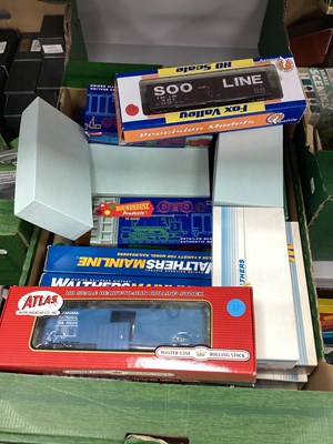 Lot 96 - HO gauge mainly American rolling stock from...
