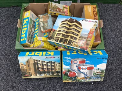 Lot 131 - Approximately Twelve HO Scale Plastic Model...