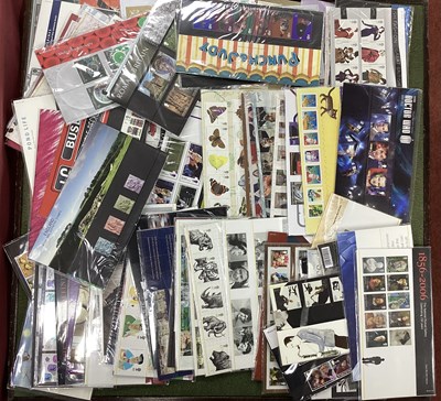 Lot 423 - A Collection of GB Presentation Packs with a...