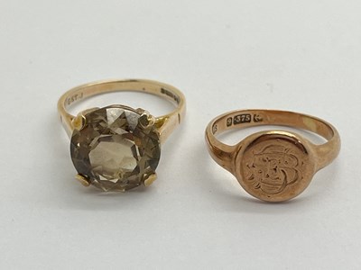 Lot 217 - A 9ct Gold Single Stone Ring, (finger size L);...