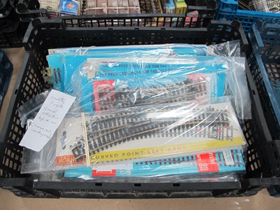Lot 191 - A quantity of predominantly Peco "OO" Gauge...