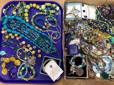 Lot 2 - A Quantity of Costume Jewellery, in hues of...
