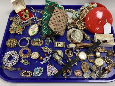 Lot 77 - A Mixed Lot of Assorted Costume Jewellery,...