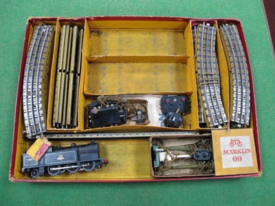 Lot 627 - A Marklin "OO" gauge / 4mm train set box...