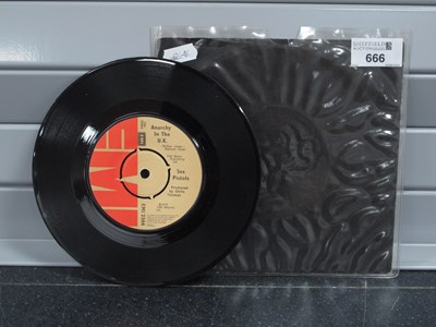 Lot 666 - Sex Pistols - Anarchy IN The UK, (EMI 2566,...