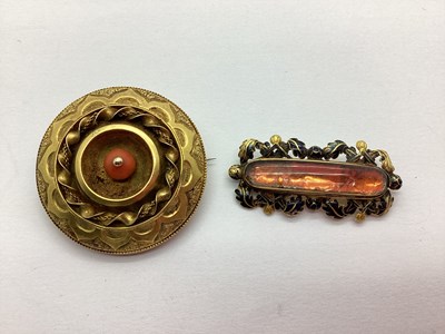 Lot 192 - An Antique Brooch, detailed with black enamel...