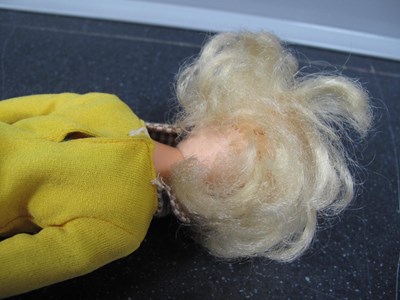 Lot 301 - Assortment of Sindy and Similar dolls and...