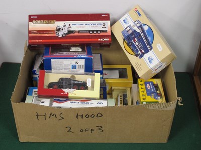 Lot 556 - Sixteen Diecast Model Vehicles by Corgi, Lledo,...