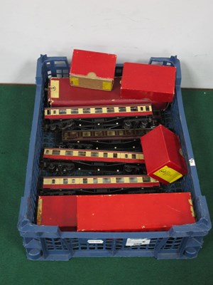 Lot 568 - Quantity of Post War Trix 'OO' Scale Rolling...