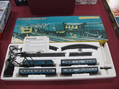 Lot 631 - Hornby Train Set R.825, containing a Class 37...