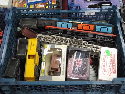 Lot 599 - Thirty Items of Mainly Loose 'OO' Gauge/4mm...