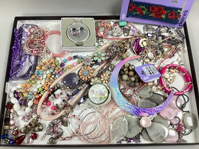 Lot 105 - A Collection of Costume Jewellery in hues of...