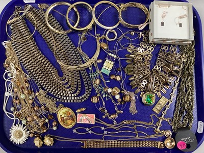 Lot 22 - A Collection of Gilt Tone Costume Jewellery,...