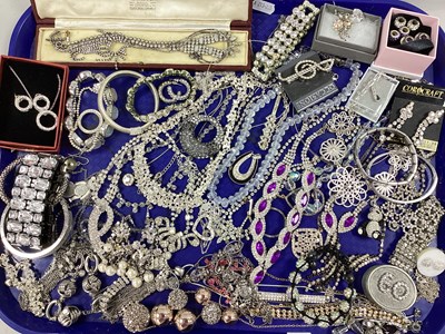 Lot 30 - A Collection of Diamantè Costume Jewellery, to...