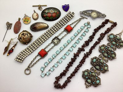 Lot 74 - A Collection of Costume Jewellery, to include...