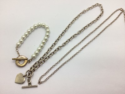 Lot 248 - A Chunky Belcher Link Necklace, to T-Bar clasp...