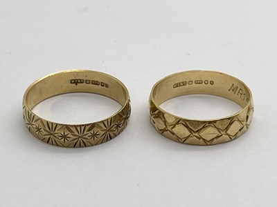 Lot 311 - A 9ct Gold Band Ring, of uniform allover...