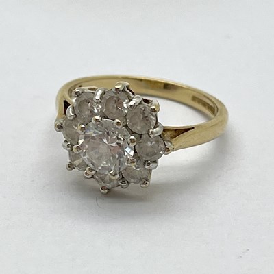 Lot 307 - A 9ct Gold Flowerhead Cluster Ring, claw set...