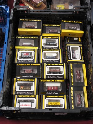 Lot 589 - Eighteen Graham Farish 'N' Gauge/2mm Boxed...