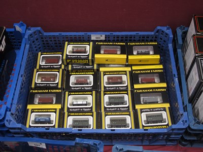 Lot 584 - Graham Farish 'N' Gauge/2mm Boxed Items of...