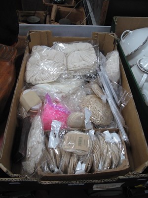 Lot 1074 - A quantity of new bathroom accessories...